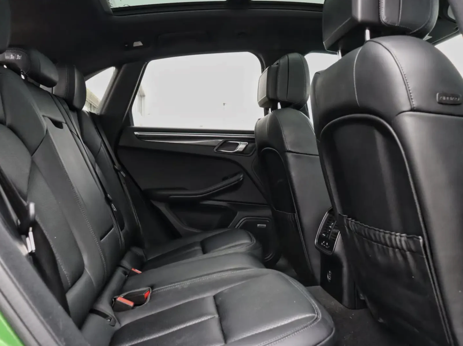 Porsche Macan 2019 Porsche Macan S, снимка 9 - Автомобили и джипове - 53782259