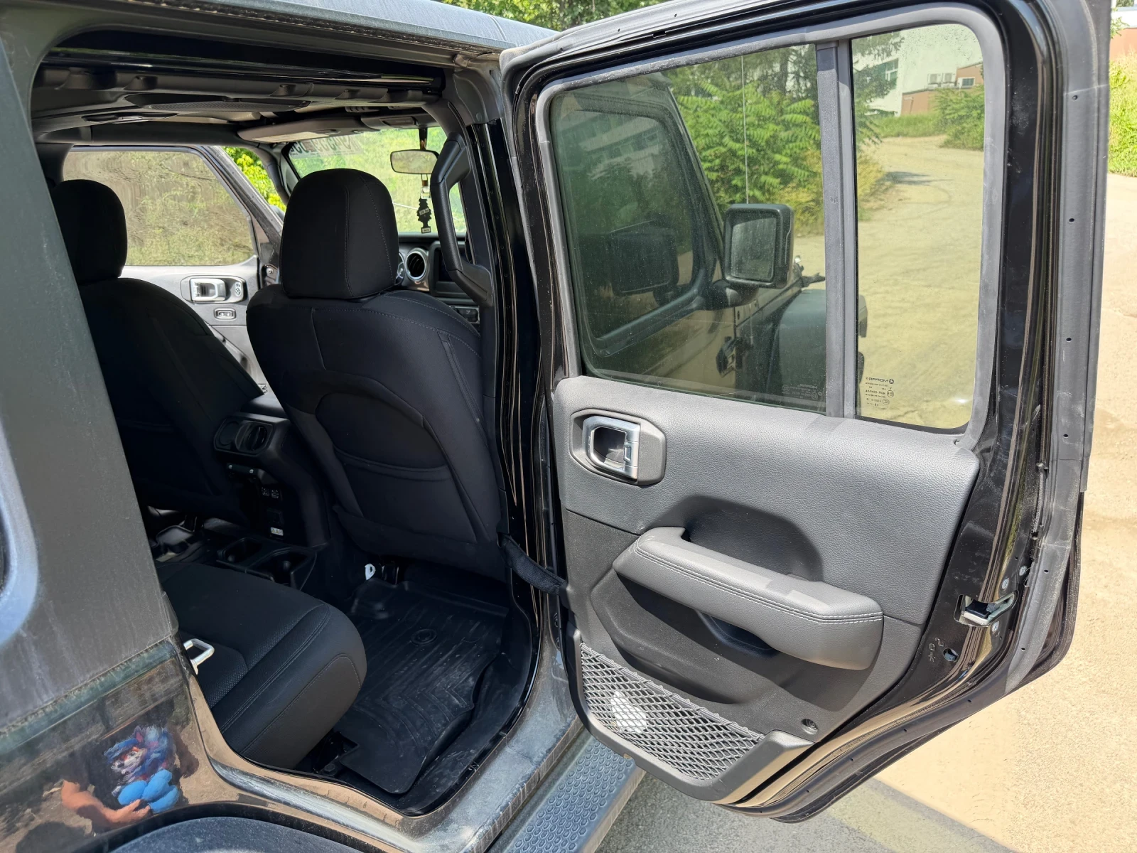 Jeep Wrangler 2.0 Sahara, снимка 15 - Автомобили и джипове - 54791899