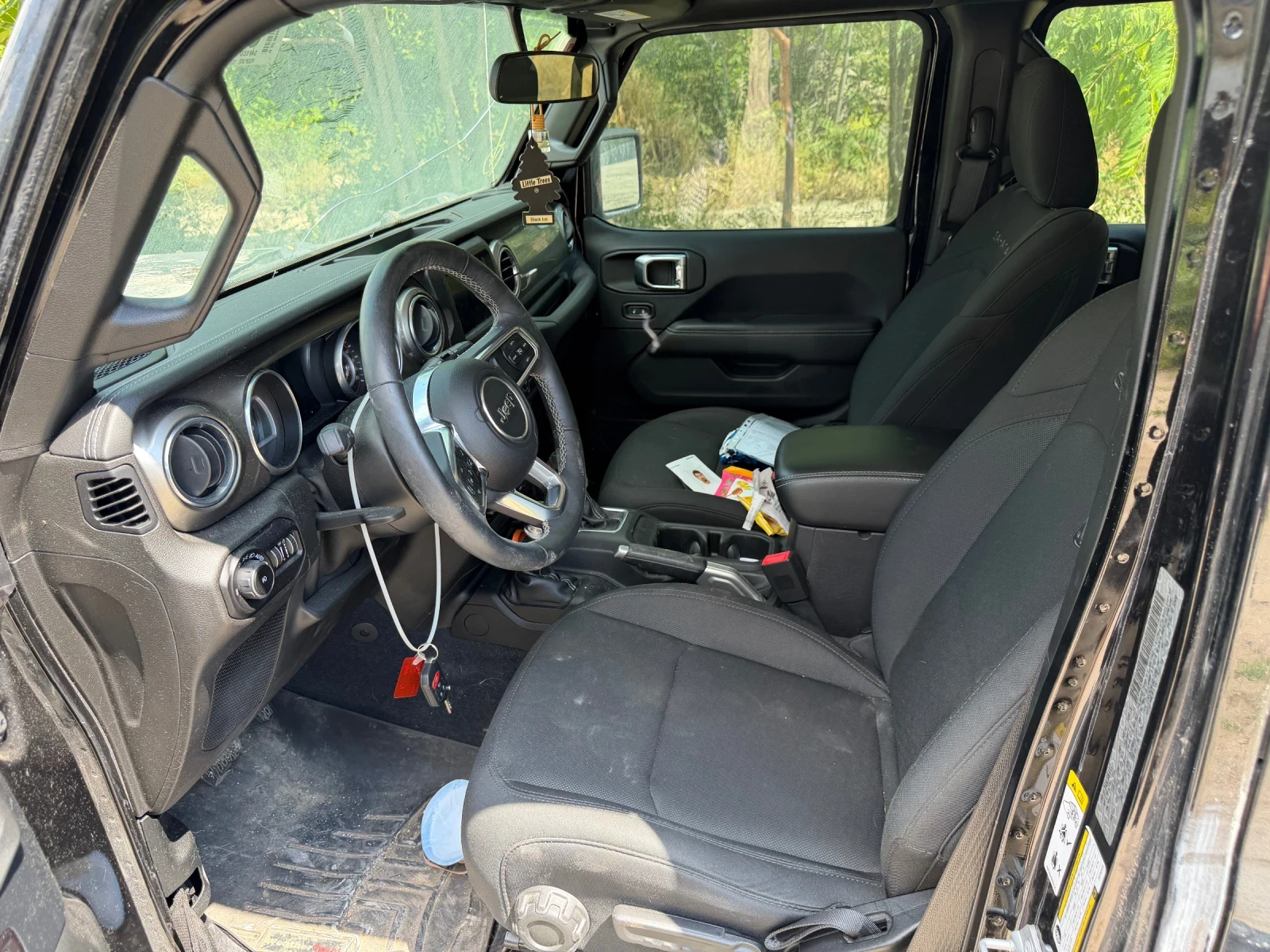 Jeep Wrangler 2.0 Sahara, снимка 9 - Автомобили и джипове - 54791899