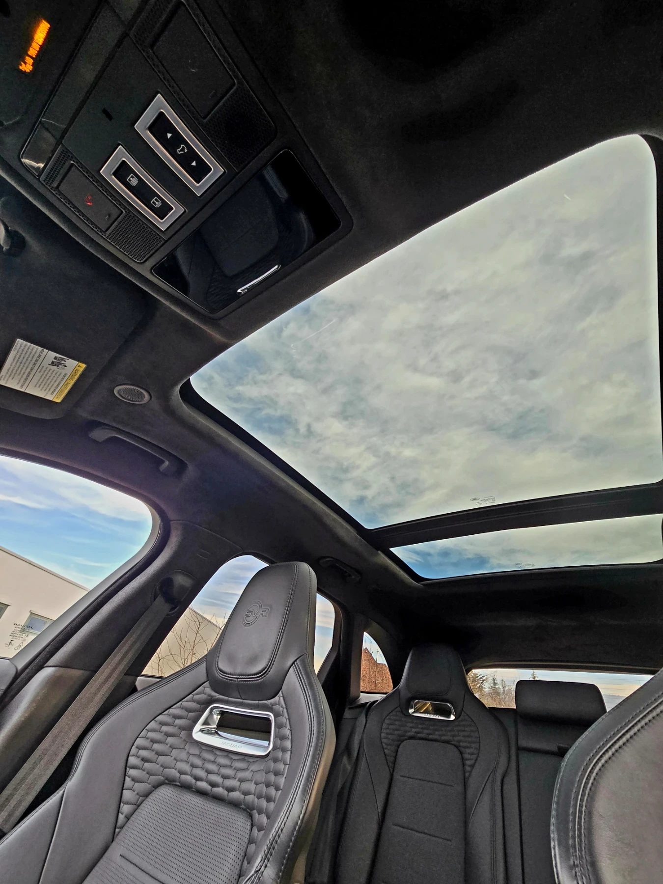 Jaguar F-PACE SVR P550 Facelift, снимка 12 - Автомобили и джипове - 55852373