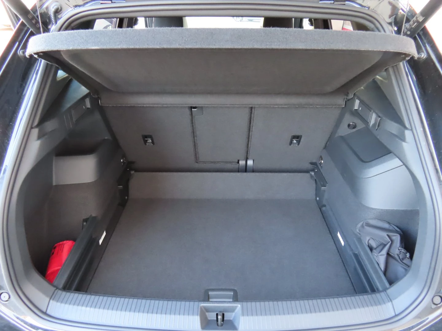 VW Tiguan, снимка 4 - Автомобили и джипове - 56421777