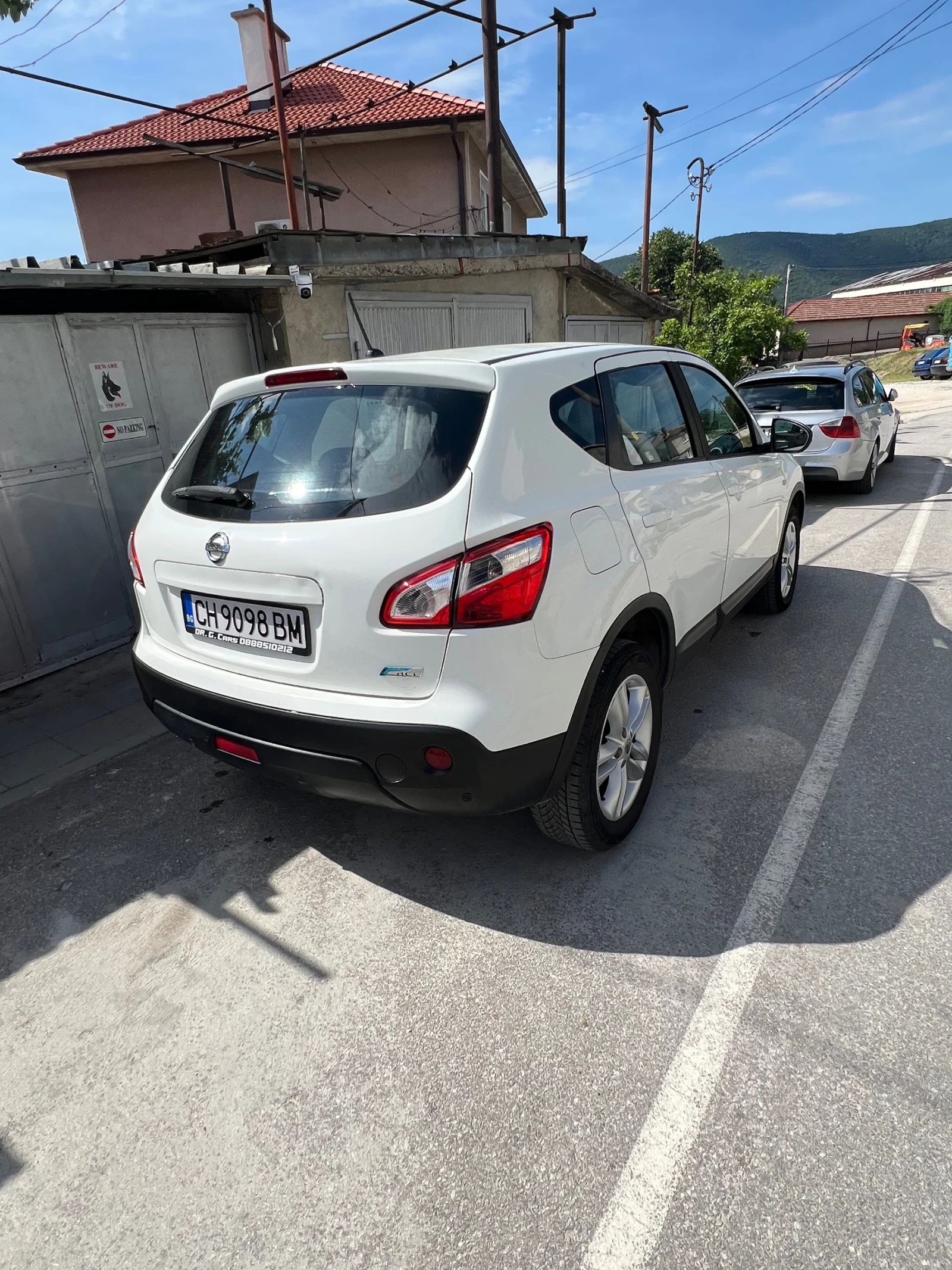 Nissan Qashqai 1.5 110 k, снимка 3 - Автомобили и джипове - 56468225
