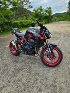  Kawasaki Z