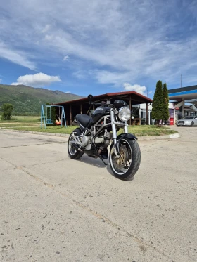����� �� �������� �� Ducati Monster