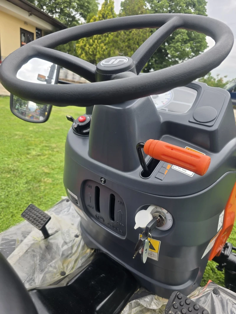 Трактор Kubota Hinomoto HM 255, снимка 5 - Селскостопанска техника - 50318640