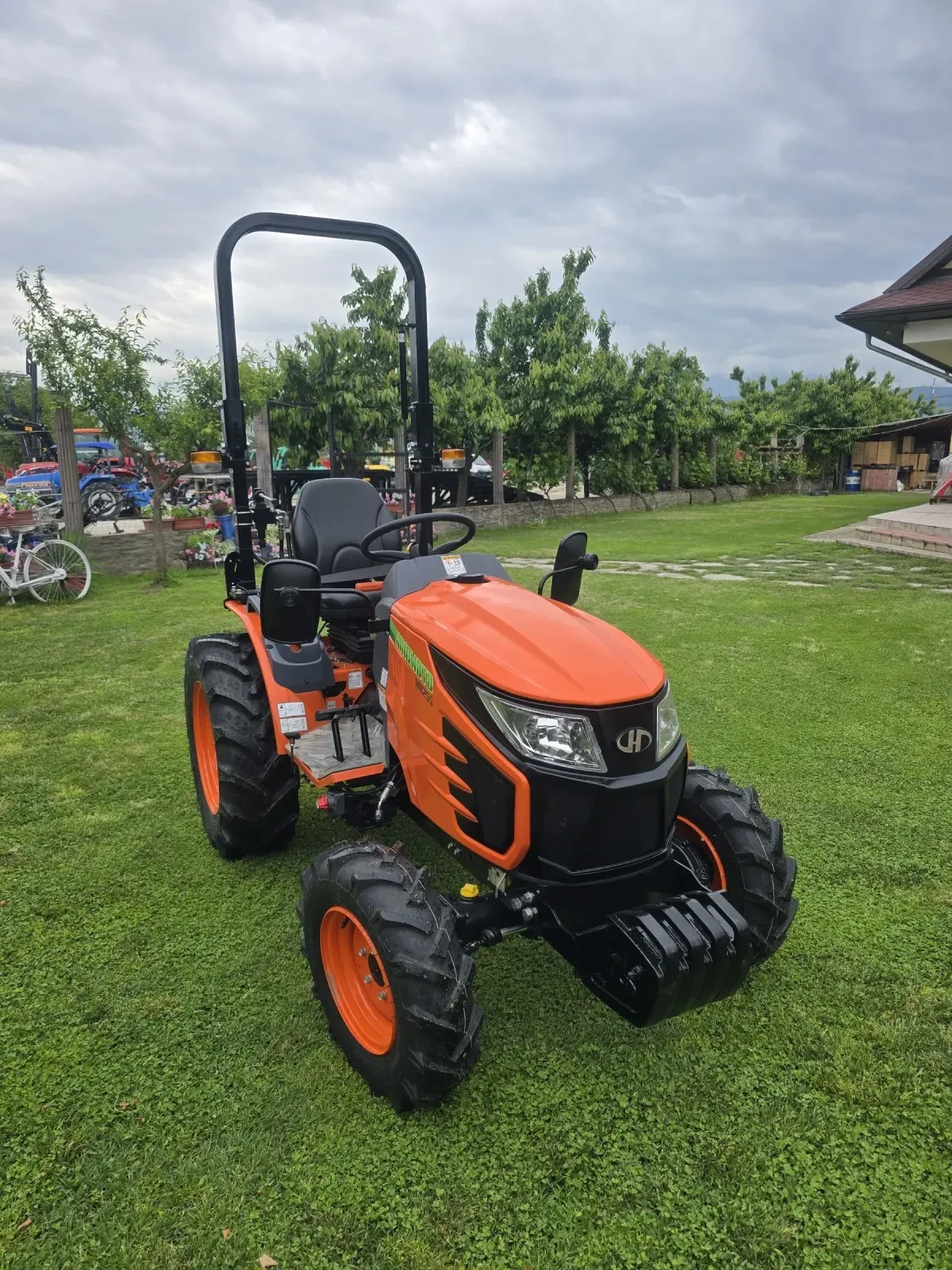 Трактор Kubota Hinomoto HM 255 - изображение 2