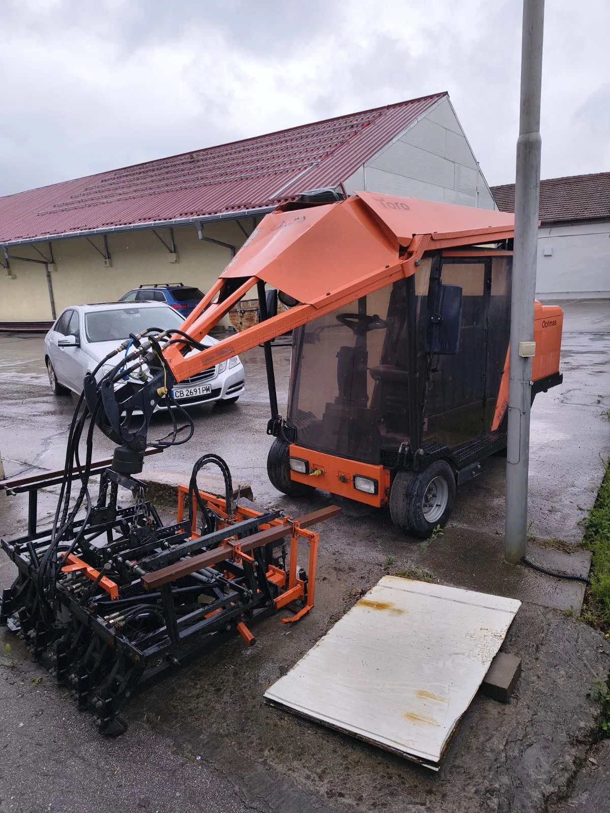 Други специализирани машини Друга Павираща машина Optimas Toro 88