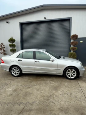 Mercedes-Benz C 200, снимка 15