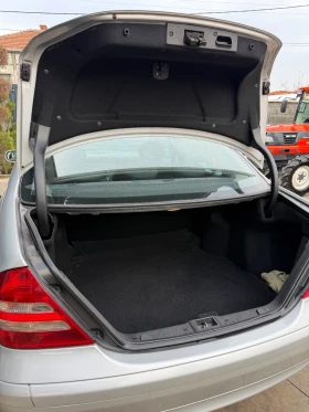 Mercedes-Benz C 200, снимка 10