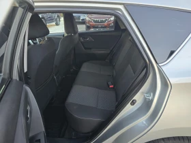 Toyota Auris 1.4 D4D, 90к.с., 132000км.!, снимка 13