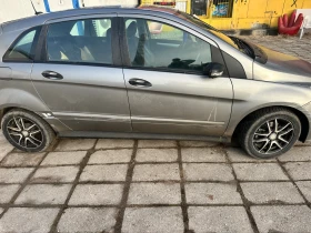 Mercedes-Benz B 150 Всичко платено , снимка 3