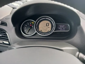 Renault Megane 1.6 - 8300 лв. - 17212671 11
