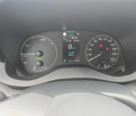 Toyota Yaris 1.5 HEV CHIC, снимка 13