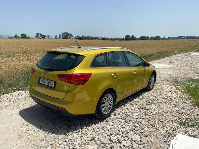 Kia Ceed, снимка 5 - Автомобили и джипове - 46329363