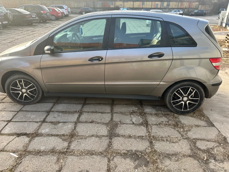 Mercedes-Benz B 150 Всичко платено , снимка 5 - Автомобили и джипове - 48875018