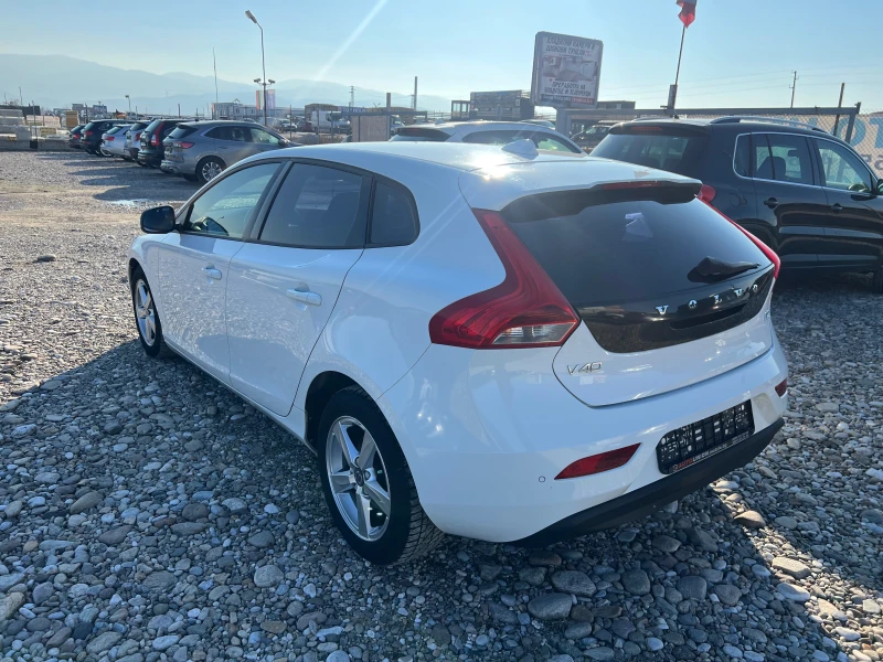 Volvo V40 1.6 D, снимка 7 - Автомобили и джипове - 49368725