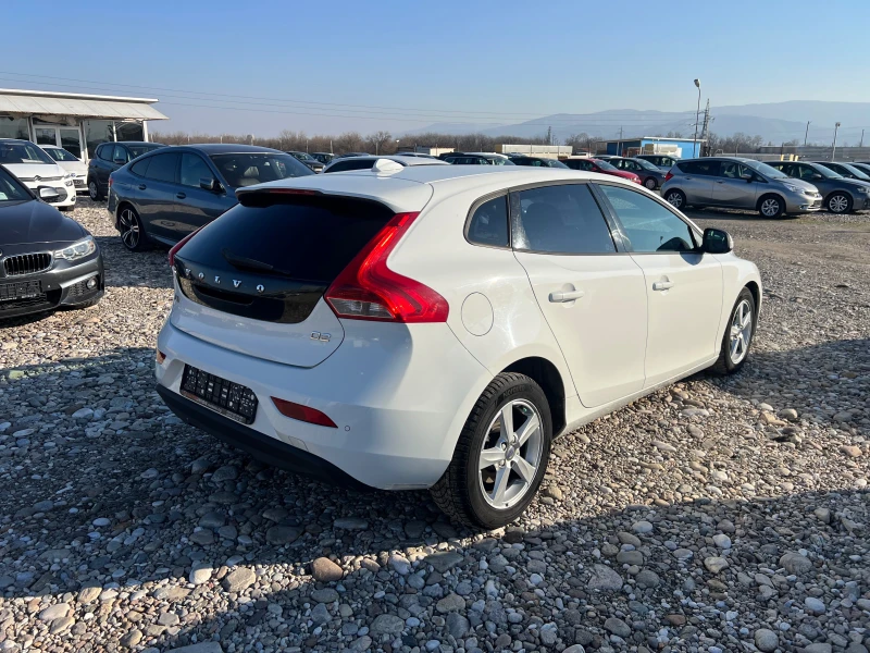 Volvo V40 1.6 D, снимка 5 - Автомобили и джипове - 49368725