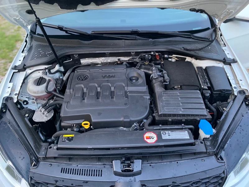 VW Golf Golf 7 1.6TDI/4x4/Обслужен/Нов съединител/6скорост, снимка 15 - Автомобили и джипове - 52542903