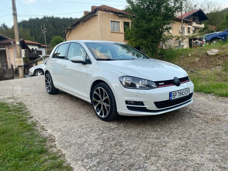 VW Golf Golf 7 1.6TDI/4x4/Обслужен/Нов съединител/6скорост, снимка 3 - Автомобили и джипове - 52542903