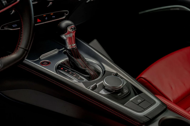 Audi Tt S/2.0TFSI/Virtual/Quattro/Метанол/Подгрев/Камера, снимка 9 - Автомобили и джипове - 51610031