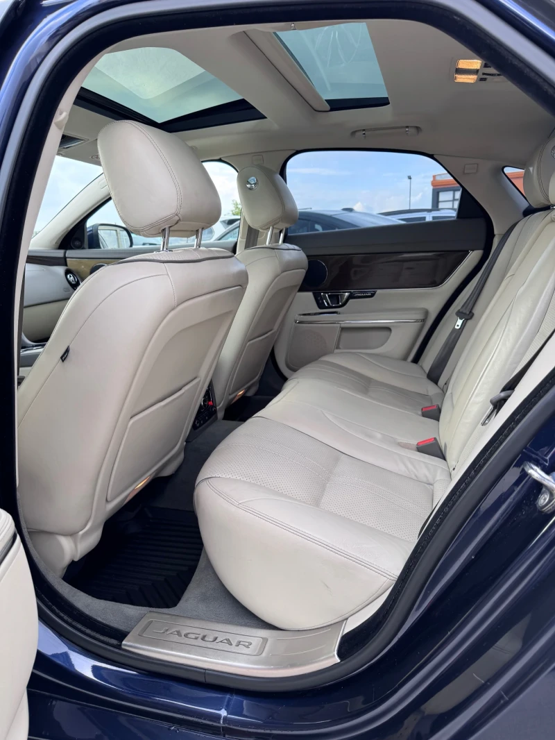 Jaguar Xj * FULL* ВАКУМ* ГОТОВ ЛИЗИНГ* PANO* , снимка 11 - Автомобили и джипове - 51881882