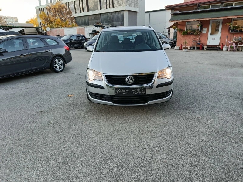 VW Touran 1.9 AVTOMATIK 105, снимка 2 - Автомобили и джипове - 52121956