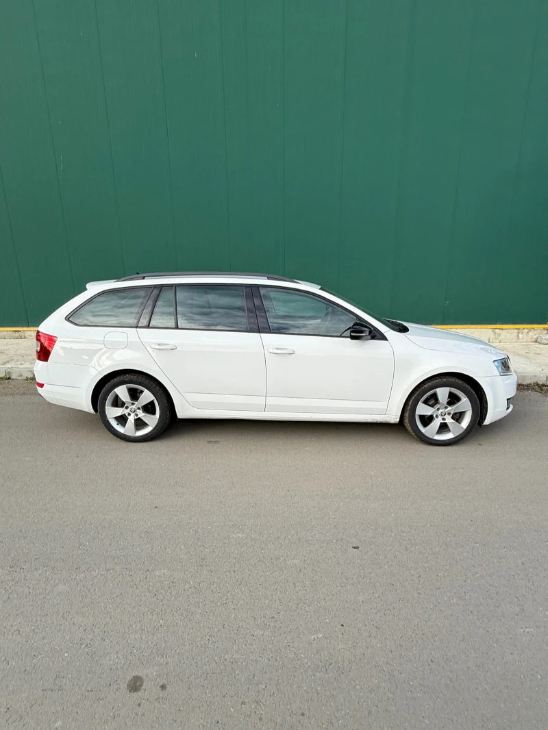 Skoda Octavia 1, 6Distronik, снимка 7 - Автомобили и джипове - 52598097