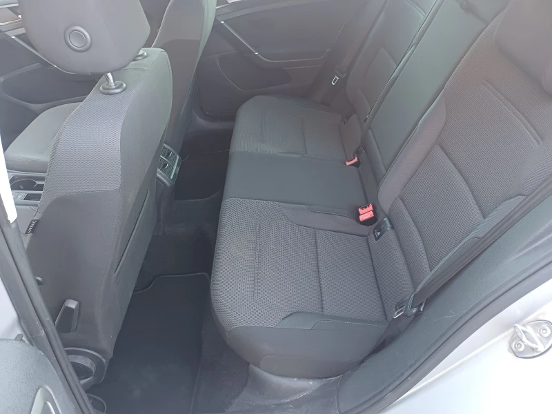 VW Golf 1.6 110 панорама, снимка 8 - Автомобили и джипове - 52241265