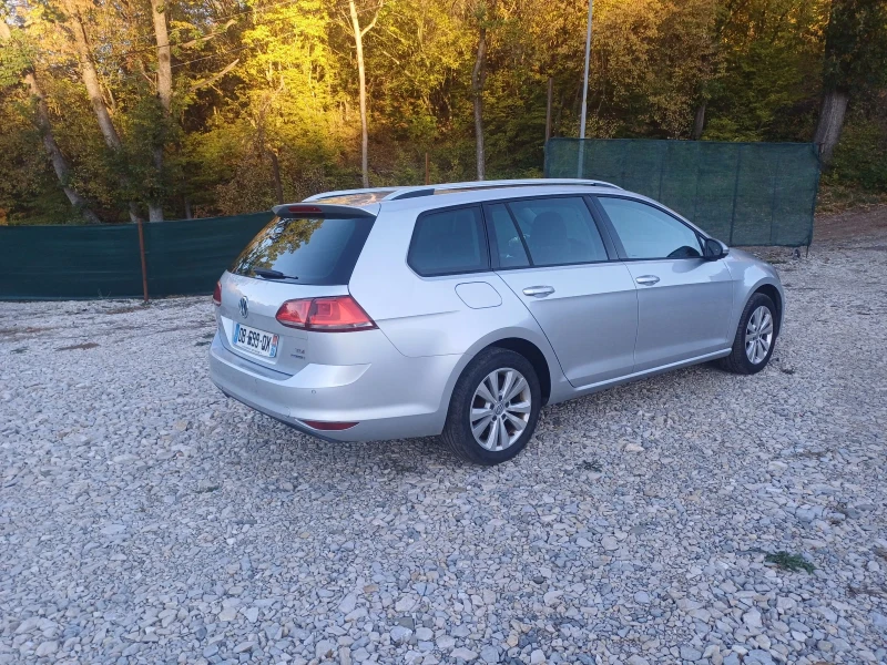 VW Golf 1.6 110 панорама, снимка 3 - Автомобили и джипове - 52241265