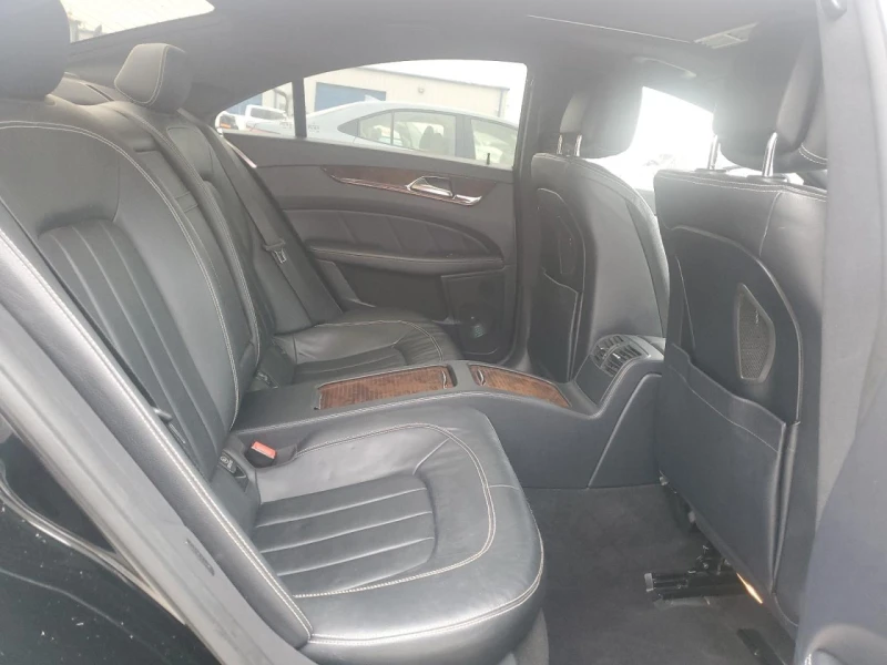 Mercedes-Benz CLS 550 HARMAN/KARDON* МАСАЖИ* ОБДУХ* ВЪЗДУХ* KEYLESS* , снимка 10 - Автомобили и джипове - 52813148