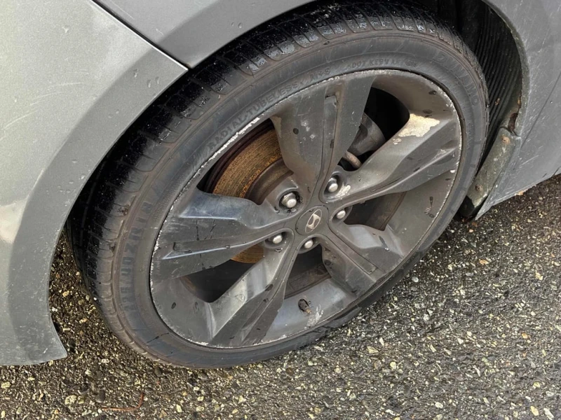 Hyundai Veloster  * 3dr Cpe Auto w/Tech * CARFAX * ЦЕНА ДО БГ, снимка 6 - Автомобили и джипове - 53328653