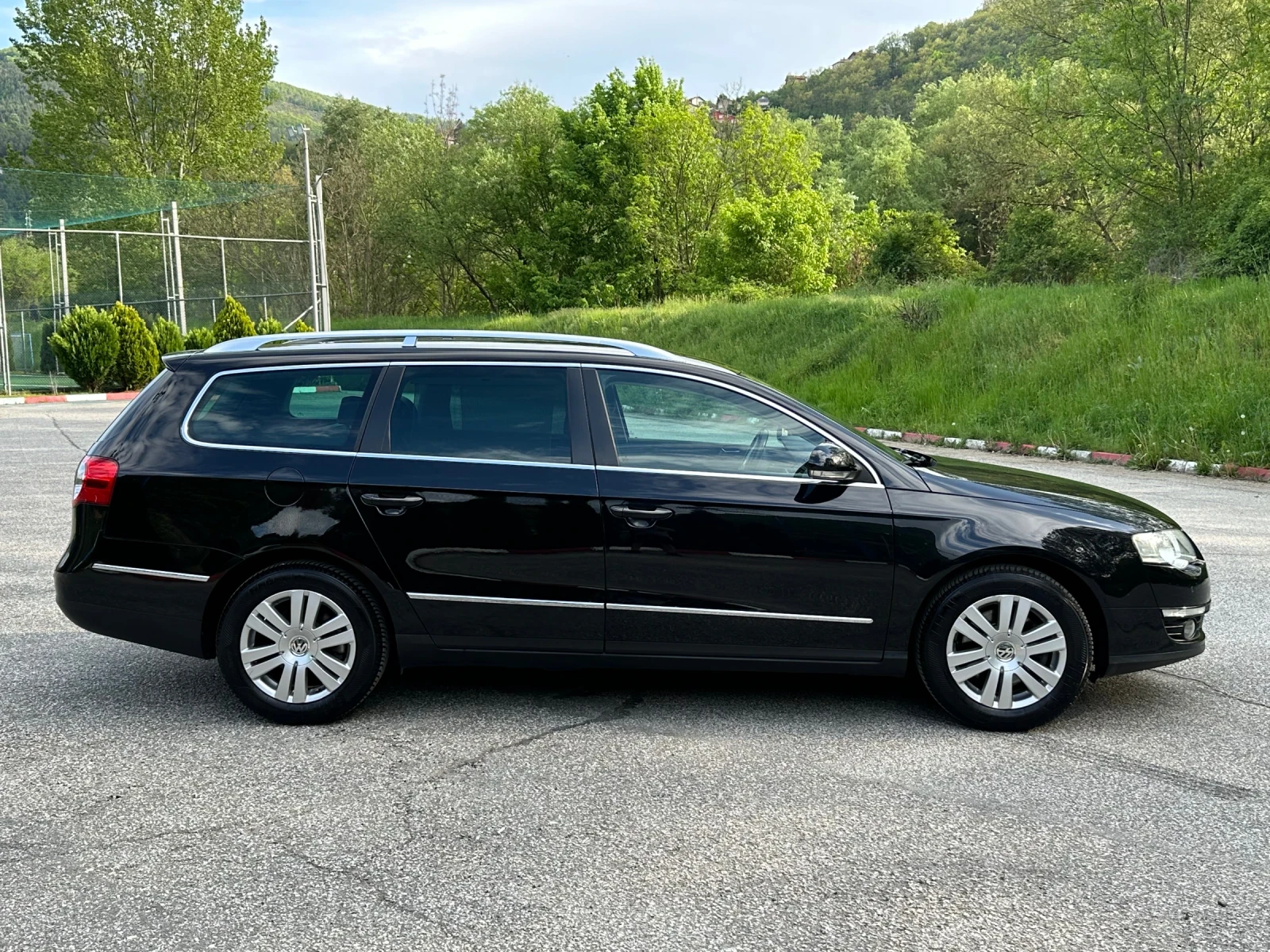 VW Passat 2.0TDI HIGHLINE Много Запазен! - изображение 8