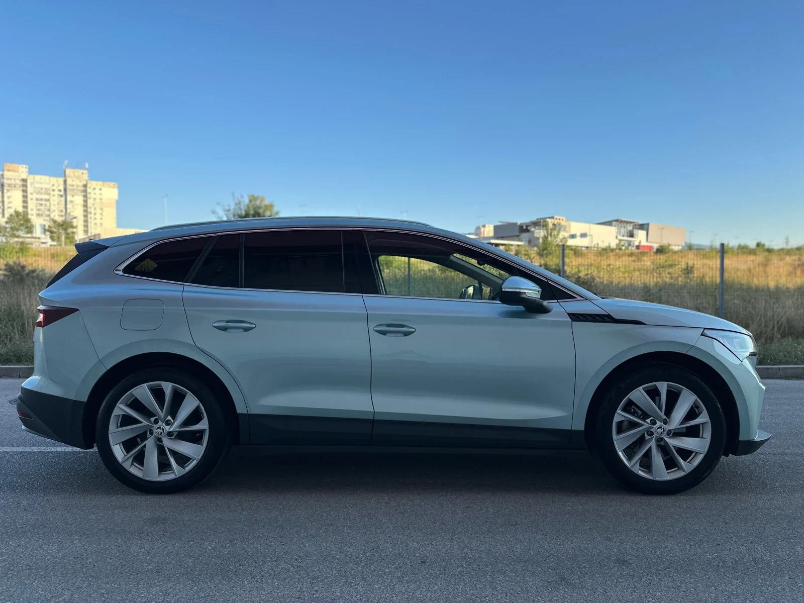 Skoda Enyaq IV 80 204 к.с. Термопомпа - изображение 4