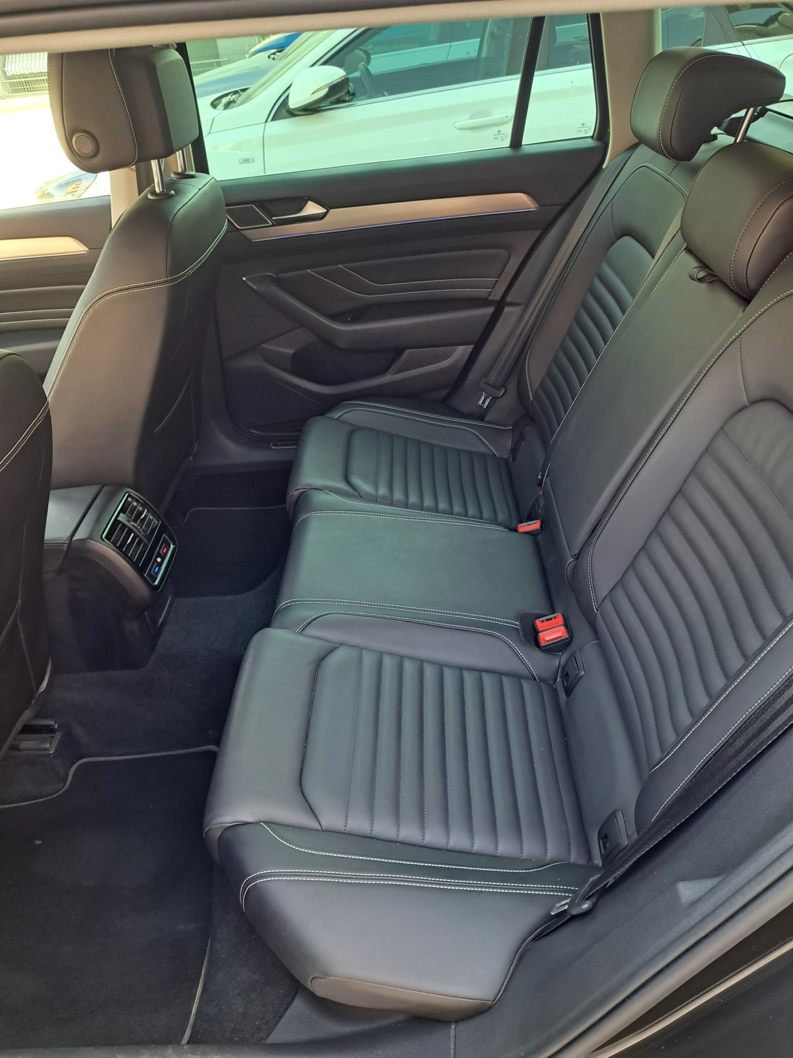 VW Passat 2.0 TSi 190 .. Elegance  | Mobile.bg   12