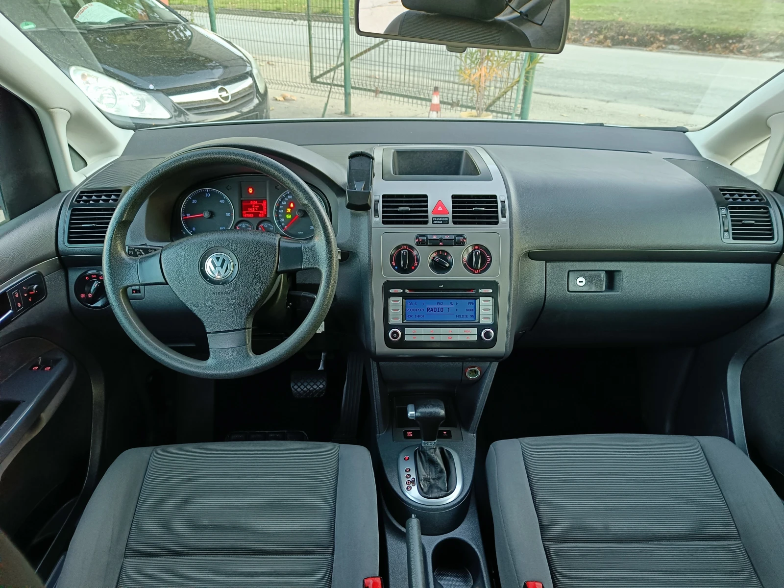 VW Touran 1.9 AVTOMATIK 105 | Mobile.bg   11