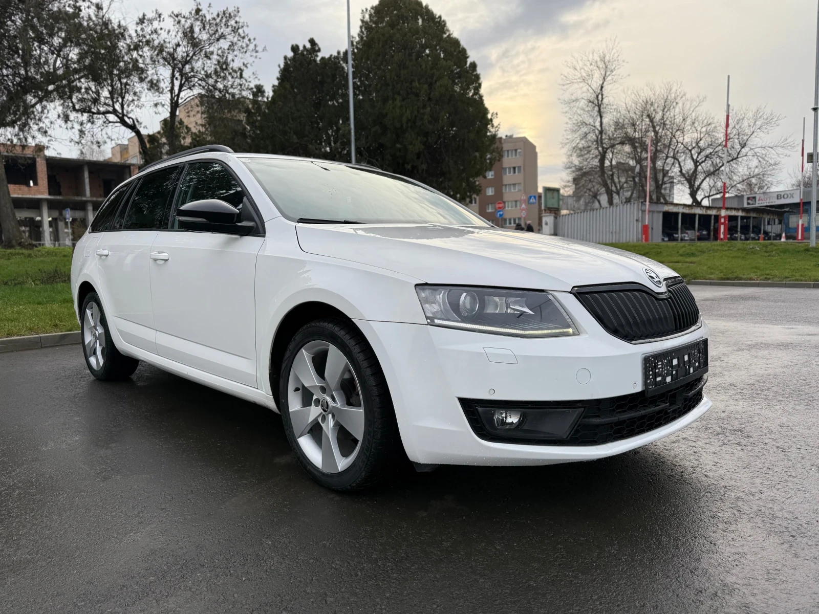 Skoda Octavia TDI ACC - изображение 4