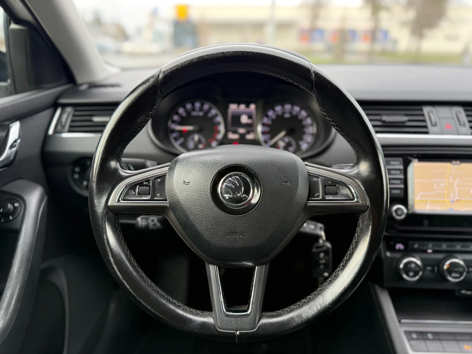 Skoda Octavia TDI ACC - изображение 8