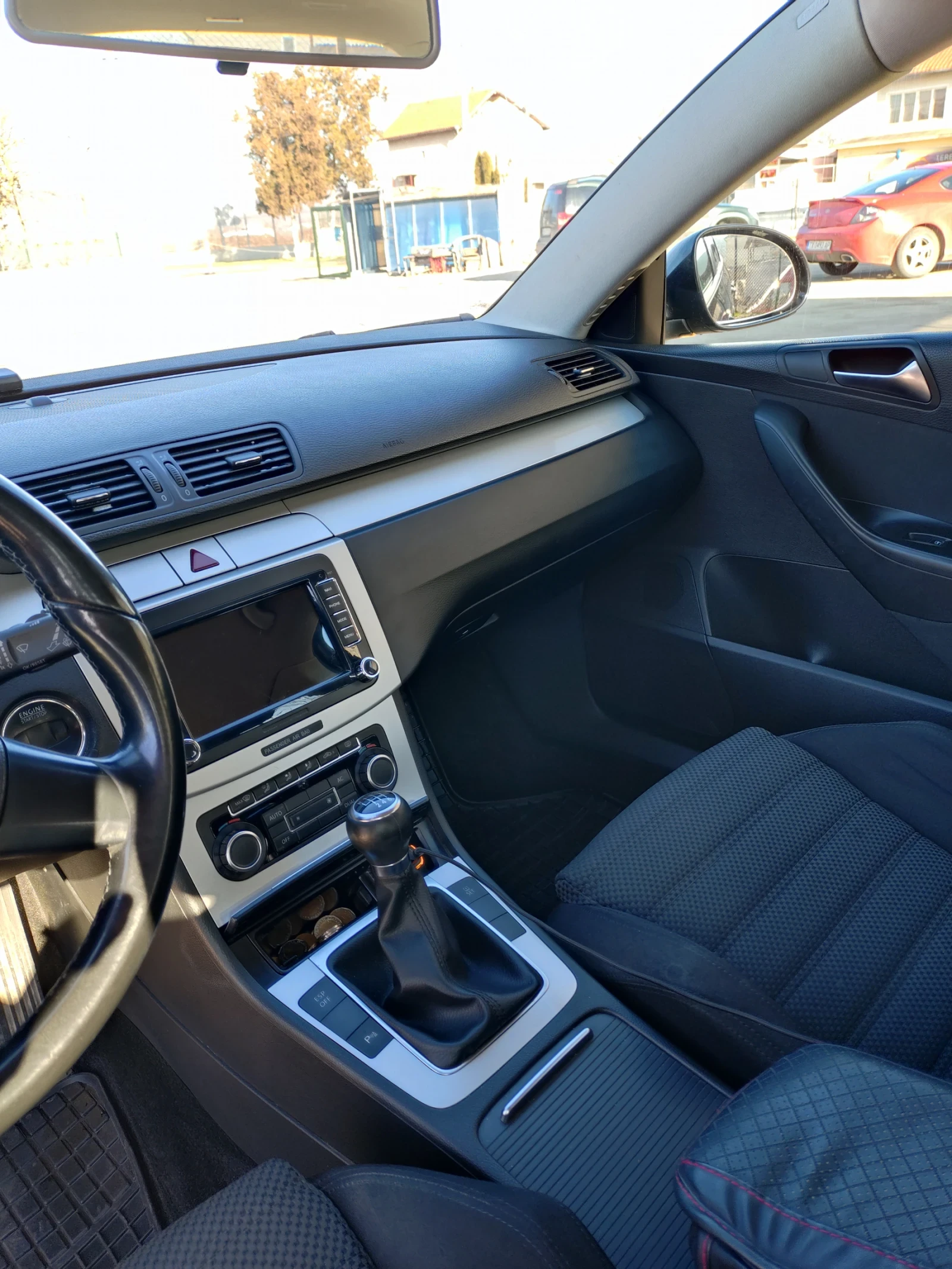 VW Passat 2.0 TDI R-LINE - изображение 4