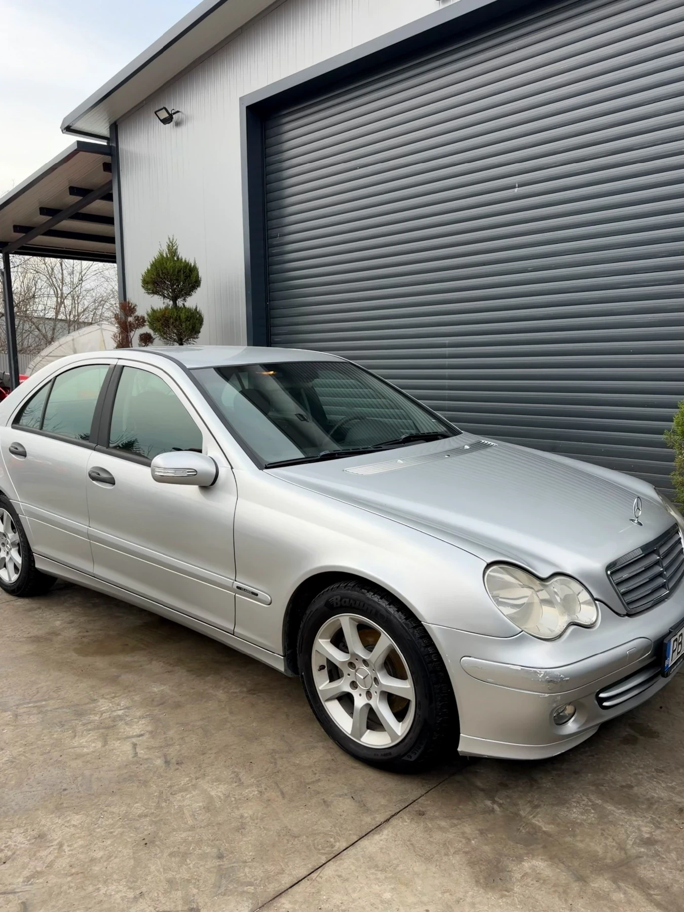 Mercedes-Benz C 200  - изображение 7