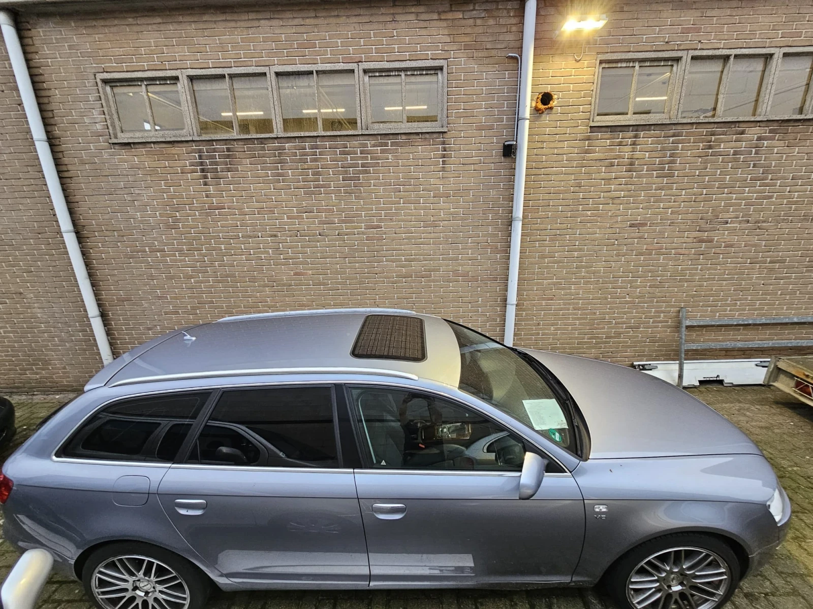 Audi A6 4.2, снимка 2 - Автомобили и джипове - 54015729