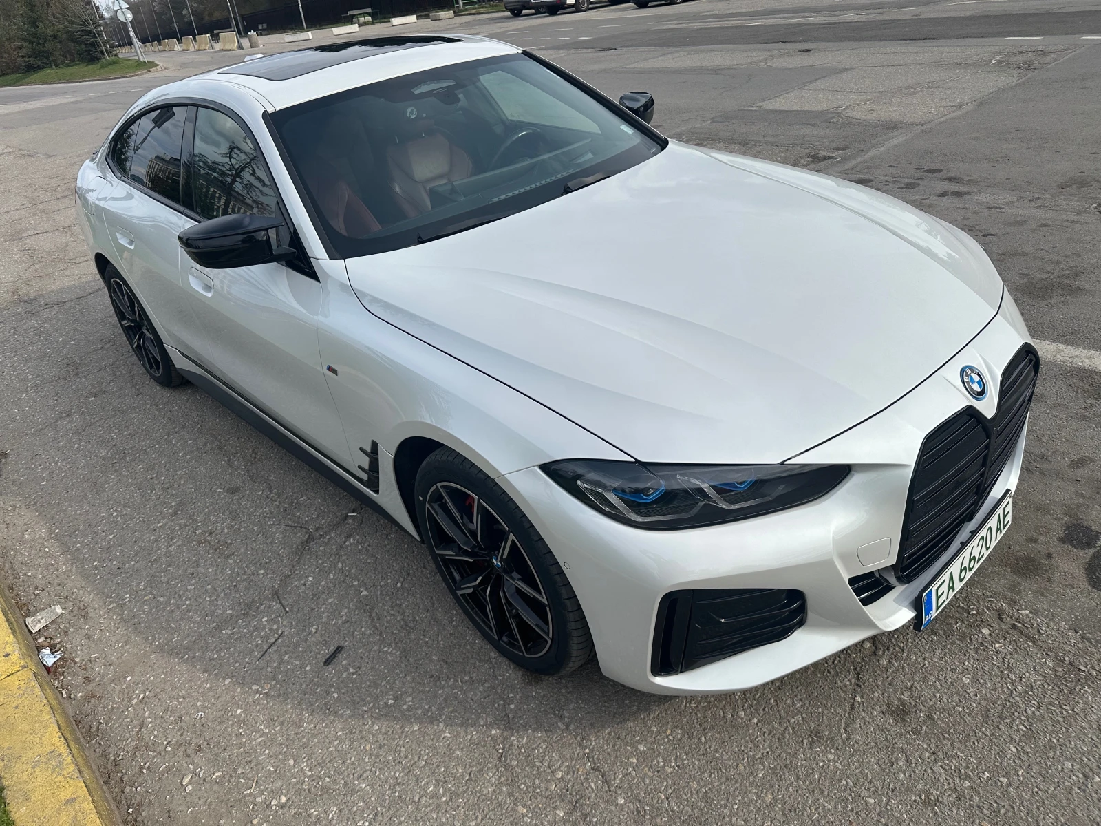 BMW i4 M50 Xdrive, снимка 9 - Автомобили и джипове - 54160840