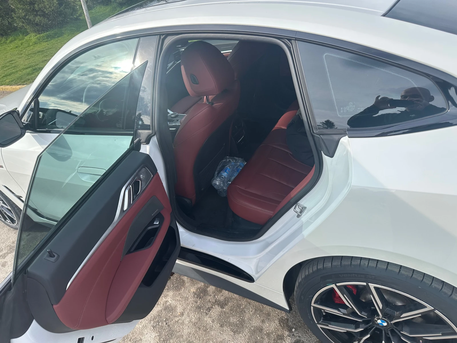 BMW i4 M50 Xdrive, снимка 12 - Автомобили и джипове - 54160840