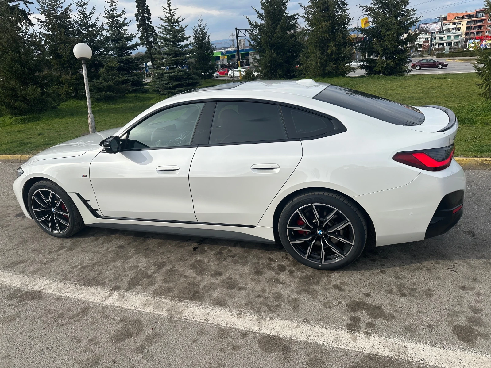 BMW i4 M50 Xdrive, снимка 4 - Автомобили и джипове - 54160840