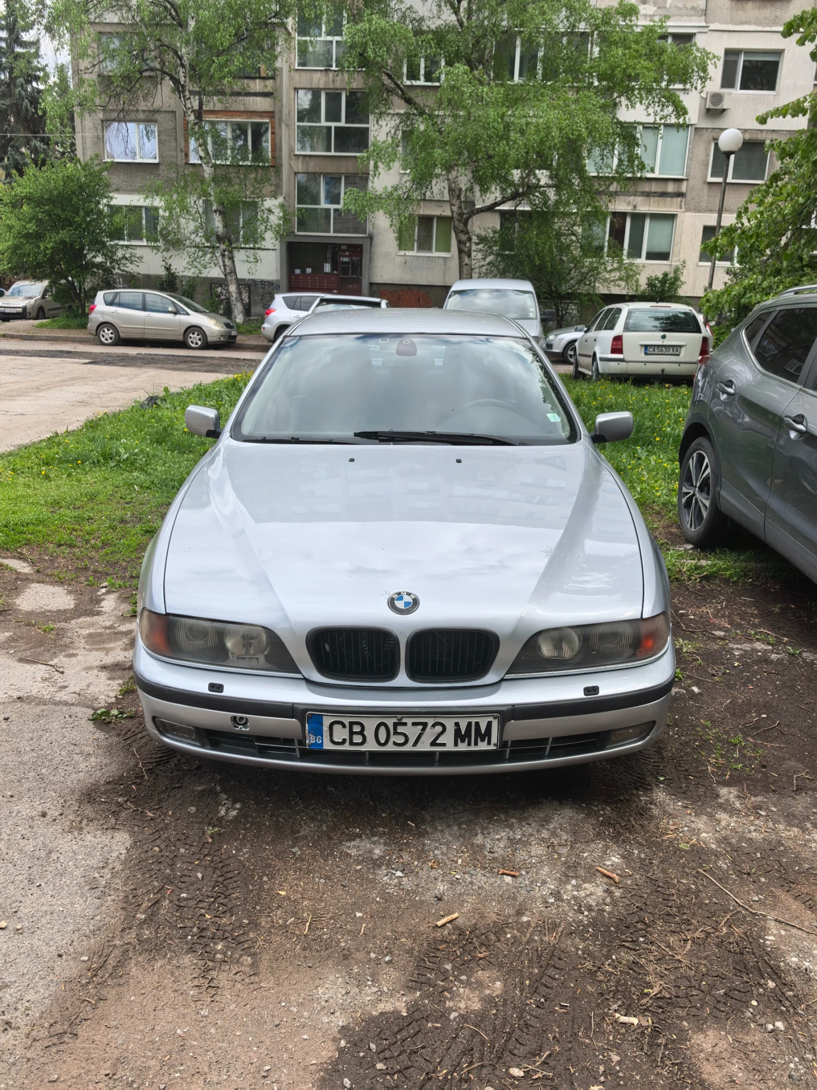 BMW 523
