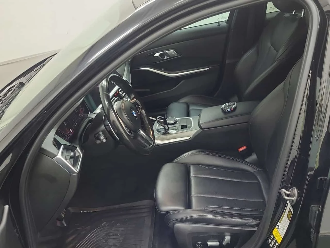 BMW 330 М ПАКЕТ/xDrive/CARFAX/2 Ключа/ШИБЕДАХ/Подгрев, снимка 7 - Автомобили и джипове - 54459658