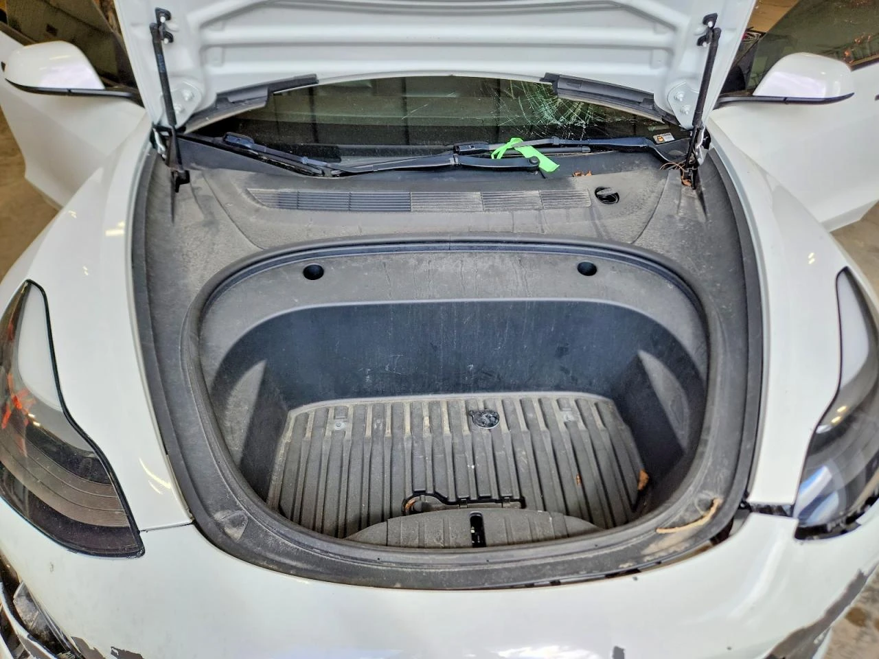 Tesla Model 3, снимка 11 - Автомобили и джипове - 54647787