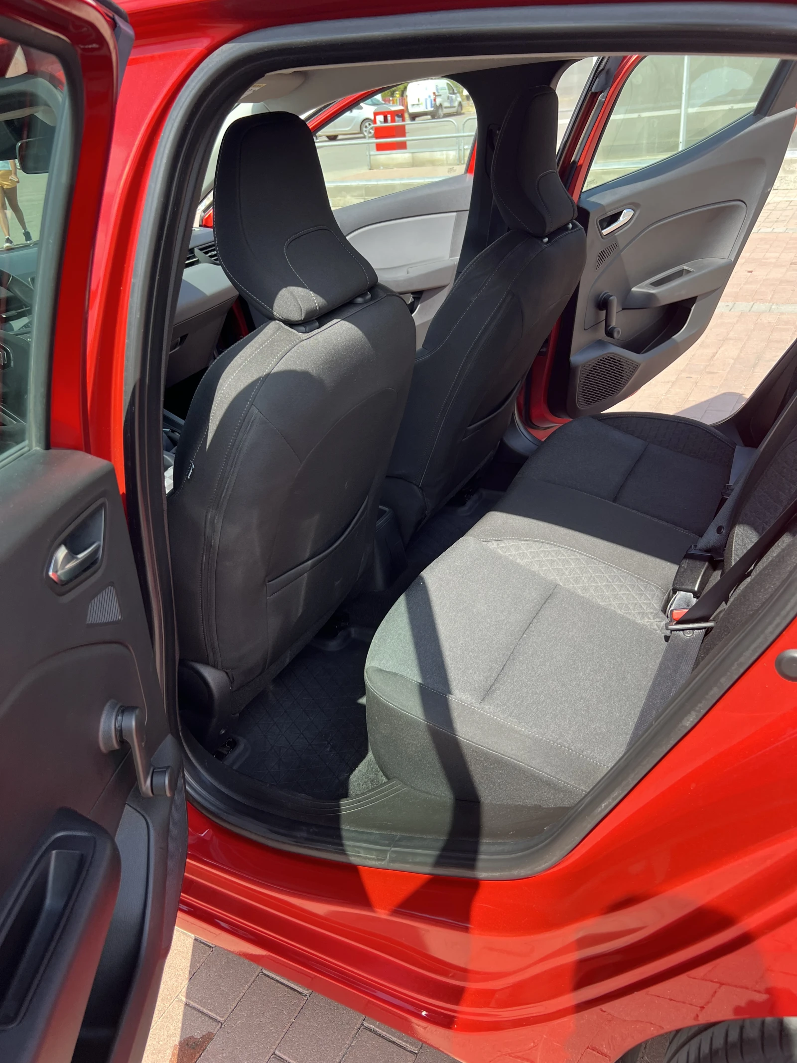 Renault Clio 5, снимка 13 - Автомобили и джипове - 55835421