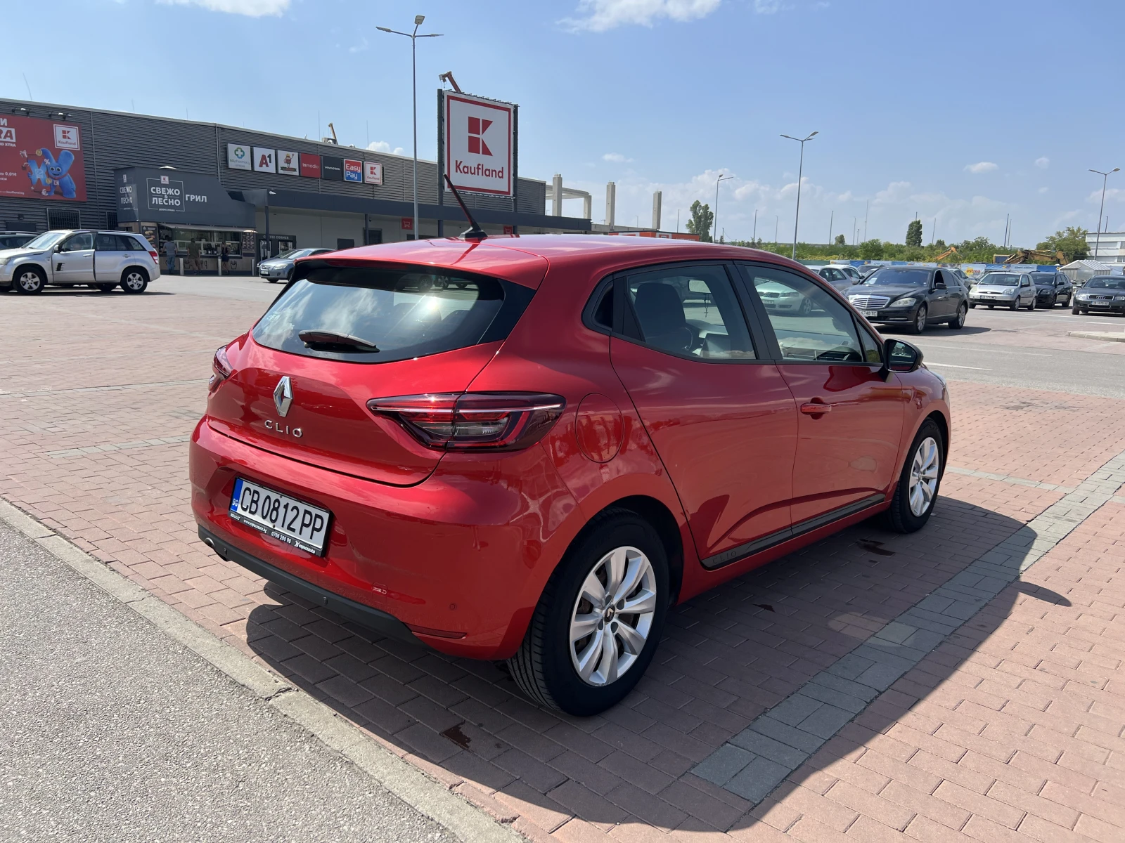 Renault Clio 5, снимка 5 - Автомобили и джипове - 55835421