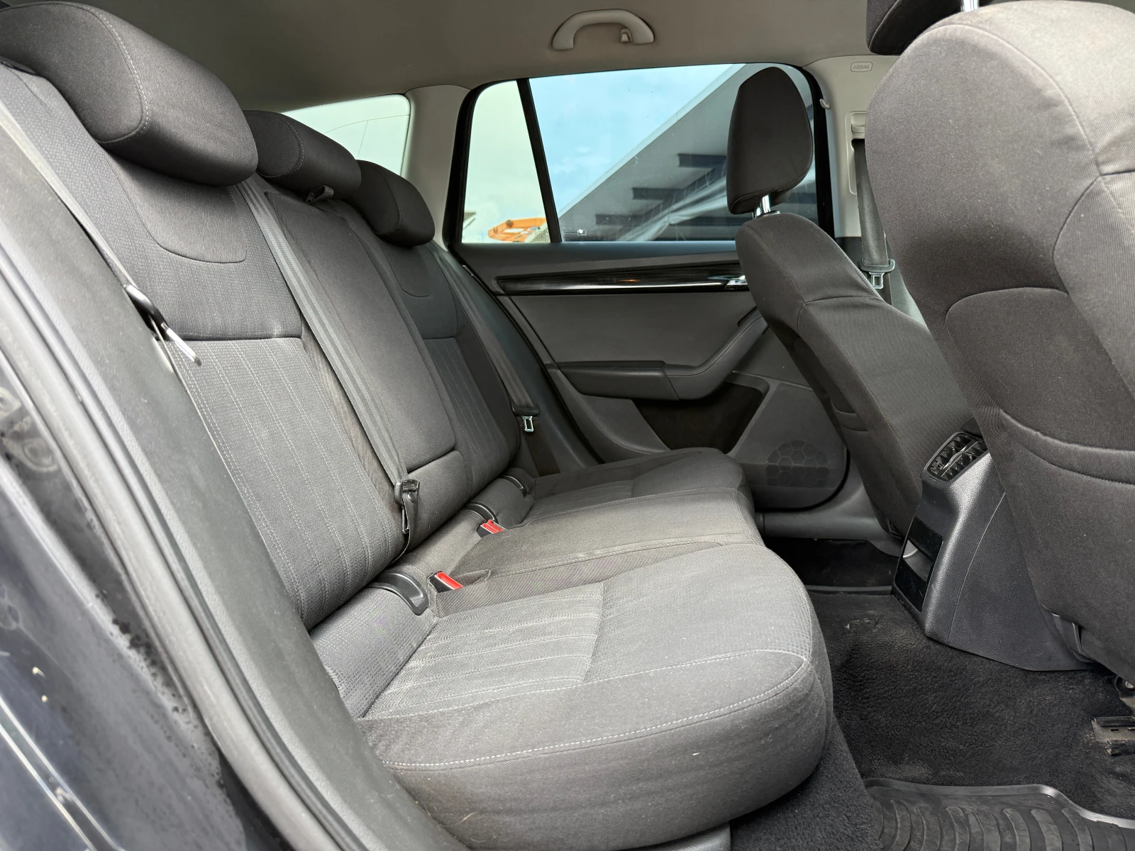 Skoda Octavia 2.0TDI-DSG ���������-CARPLAY-���������-����������� | Mobile.bg � ����������� 13