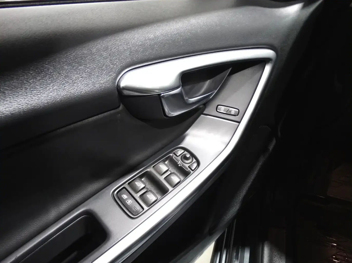 Volvo V60 Cross Country T5 | Mobile.bg � ����������� 9